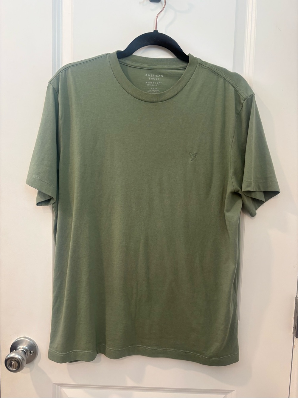 American Eagle Outfitters Men’s Olive Green Crew Tee